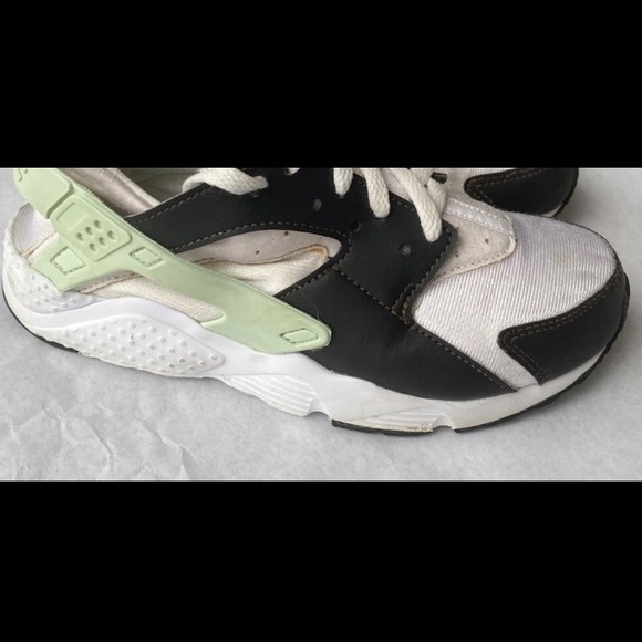 Nike Little Kids Size 2 Huarache Run White/Mint Foam-Off Noir - Picture 9 of 16